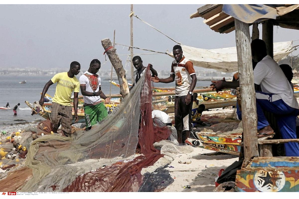 la crise de la pêche alimente l’exode vers l’Europe