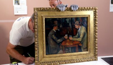 Les premières œuvres de la grande exposition Cezanne à Aix ont été accrochées au musée Granet