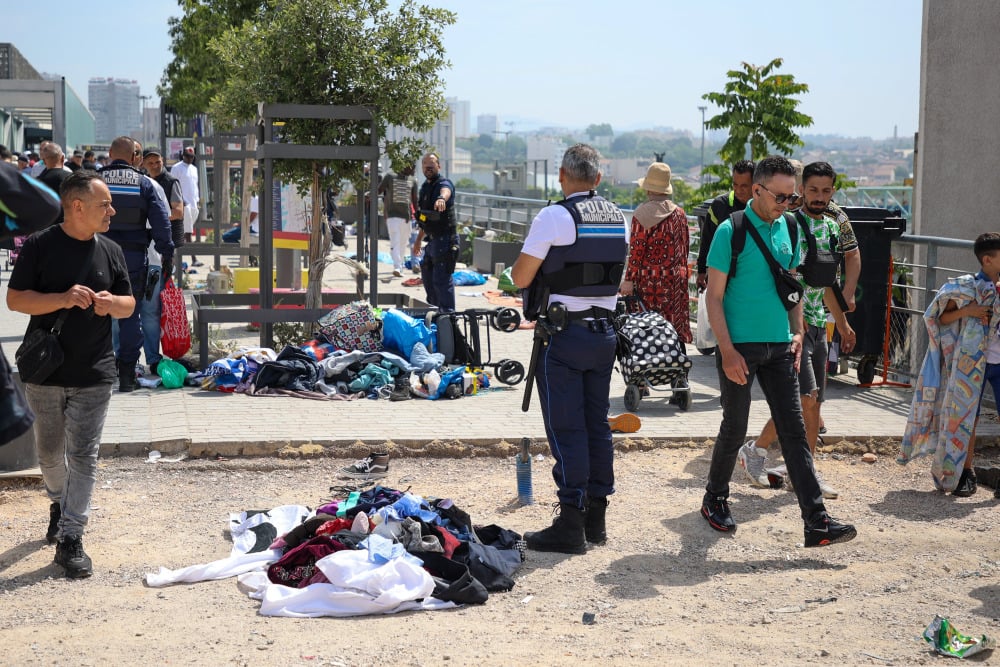 Deux hommes de 23 et 27 ans blessés par arme blanche au métro Gèze à Marseille