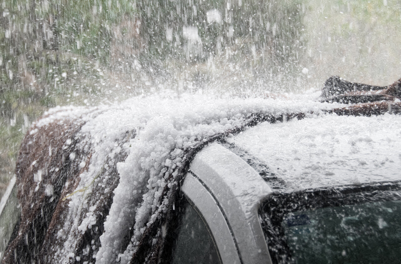 Météo France durcit l'alerte orages violents et grêle dans le Rhône : les zones concernées