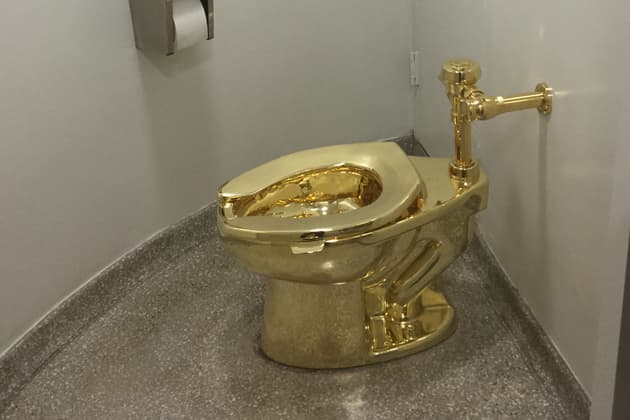 deux hommes condamnés à de la prison ferme pour le vol de toilettes en or
