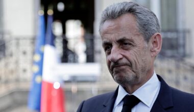 Emmanuel Macron désavoué, la droite sous le choc