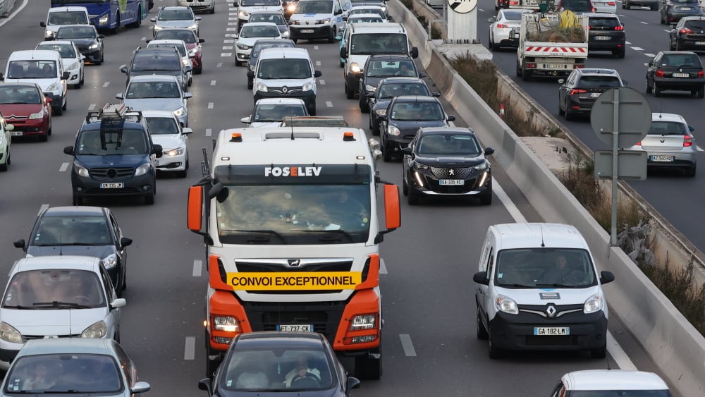 un camion en panne au milieu des voies provoque 5 km de bouchon sur l'A7 à l'entrée de Marseille