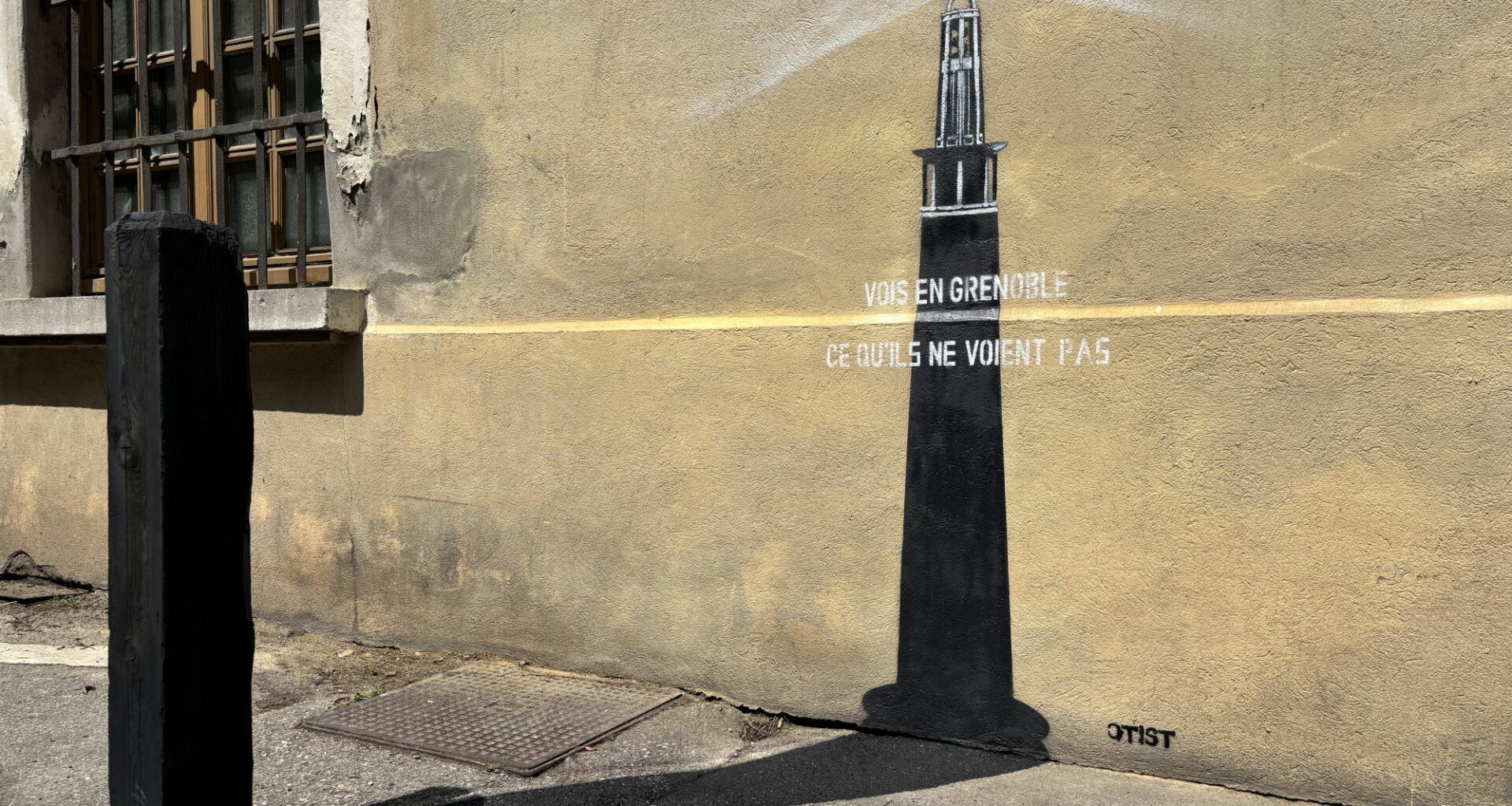 Street art : rencontre avec Otist, le colleur grenoblois