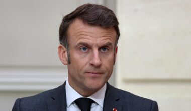 Emmanuel Macron appelle à la « désescalade » et à « la voie diplomatique »