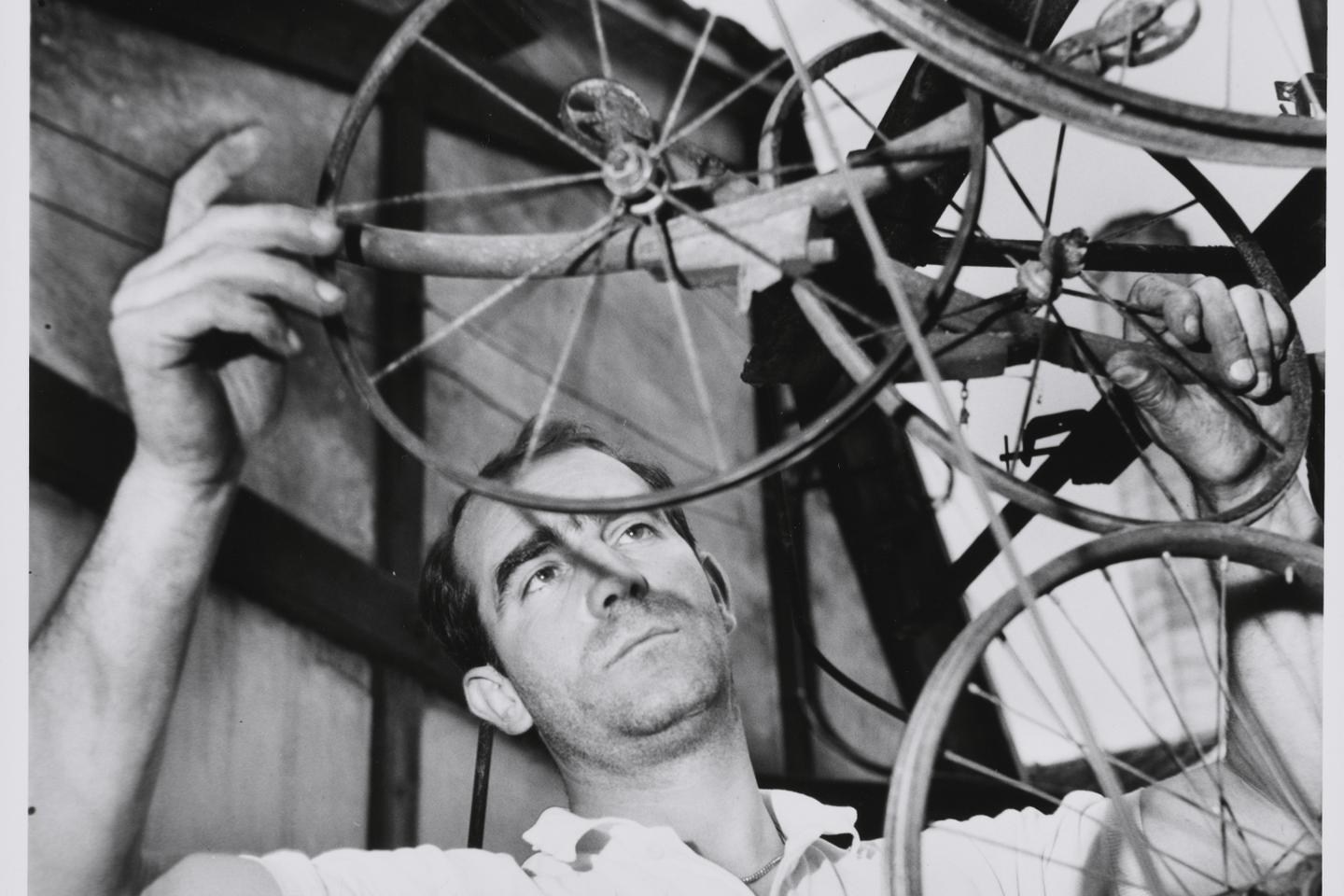 Au Grand Palais, le Centre Pompidou célèbre le trio artistique formé par Niki de Saint Phalle, Jean Tinguely et Pontus Hulten