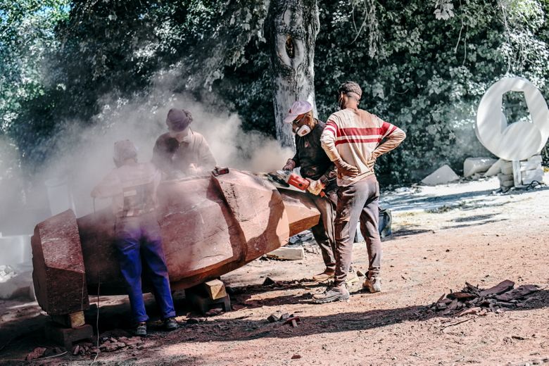 Le plaisir de sculpter et d’élaborer de nouvelles créations.