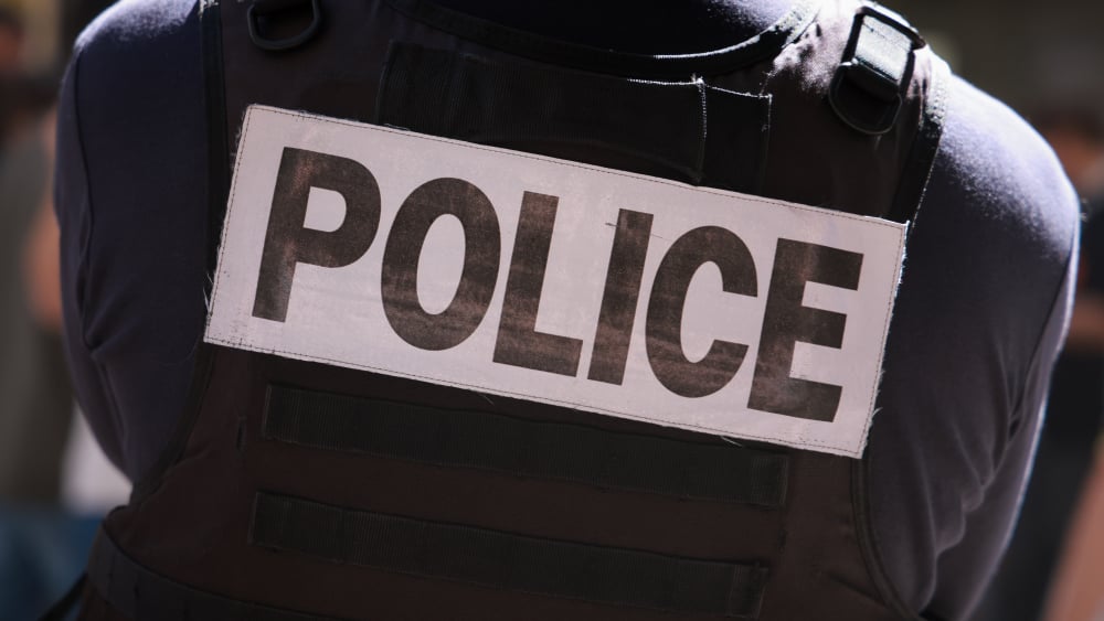 Un homme s'introduit au domicile d'un couple en pleine nuit à Marseille