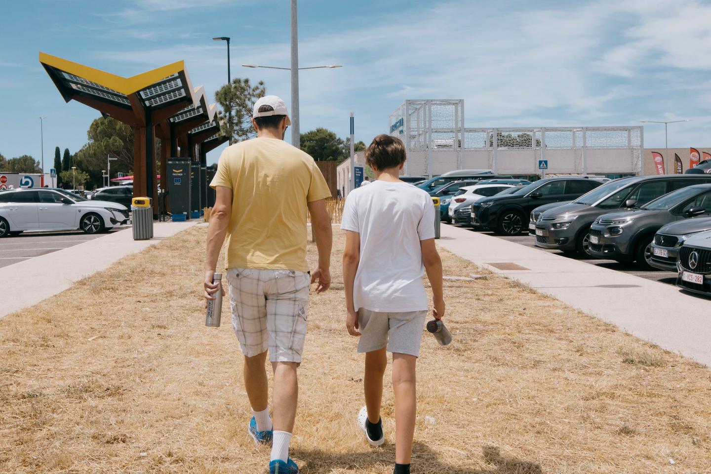 un dôme de chaleur s’installe pour plusieurs jours sur la France, avec des températures allant jusqu’à 40 °C