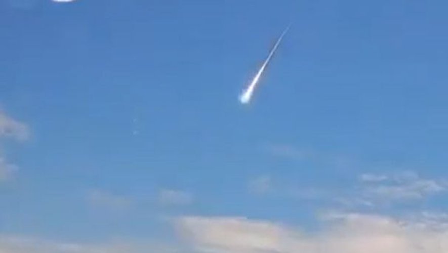 Une boule de feu suivie d’un "bang" supersonique et d’un tremblement de terre provoque la panique aux États-Unis