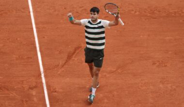 Carlos Alcaraz renverse Jannik Sinner et conserve son titre à Paris après une finale épique