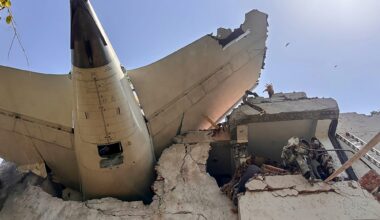"Il y a une accumulation de petits éléments qui interrogent", affirme Michel Polacco sur RTL, après le crash en Inde