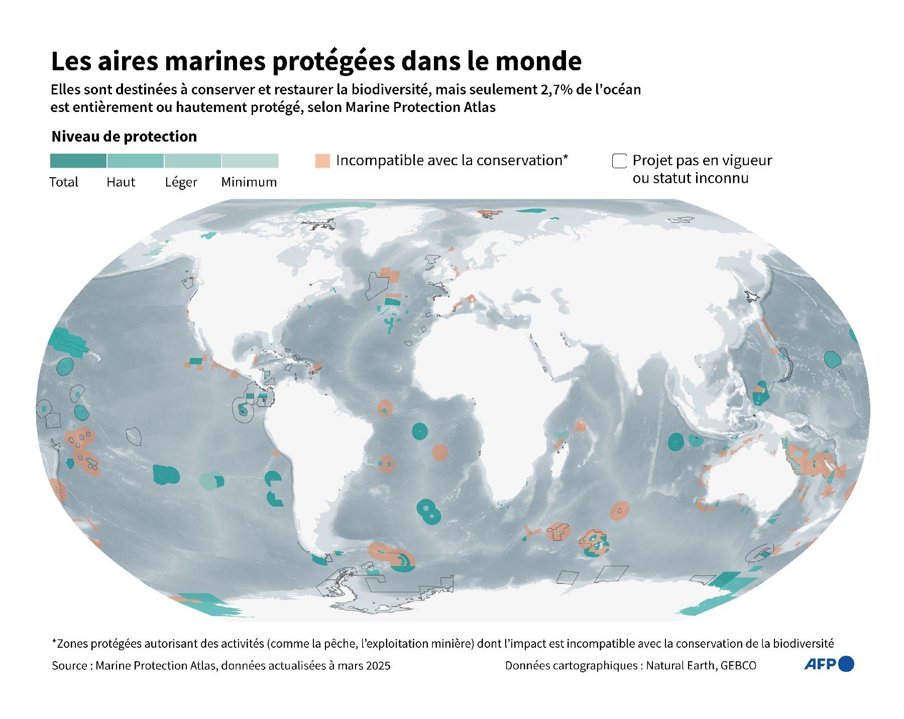 Infographie avec une carte du monde montrant les aires marines protégées par niveau de protection, selon les données de Marine Protection Atlas