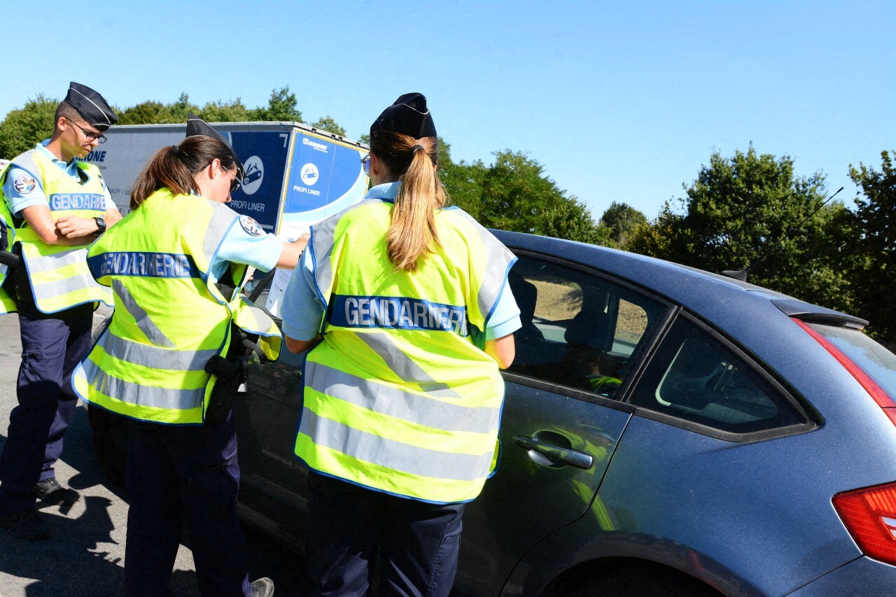 Grenoble. Pourquoi les gendarmes quadrillent et contrôlent massivement les routes en Isère