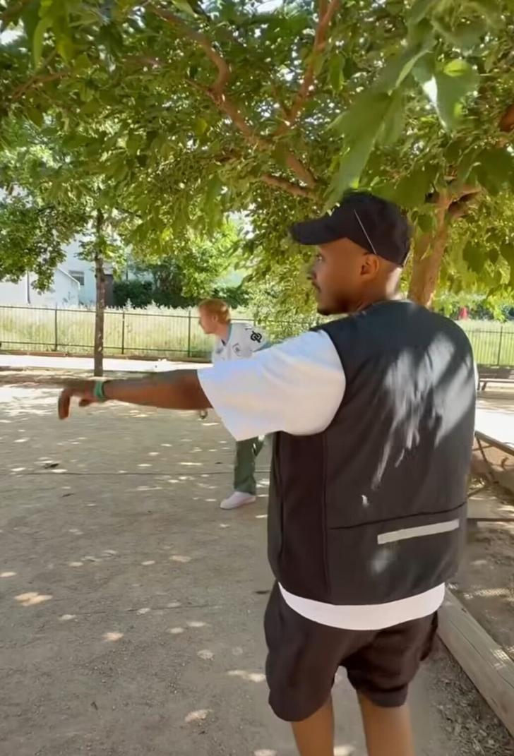 Ed Sheran et Soprano ont partagé une partie de pétanque à Marseille.