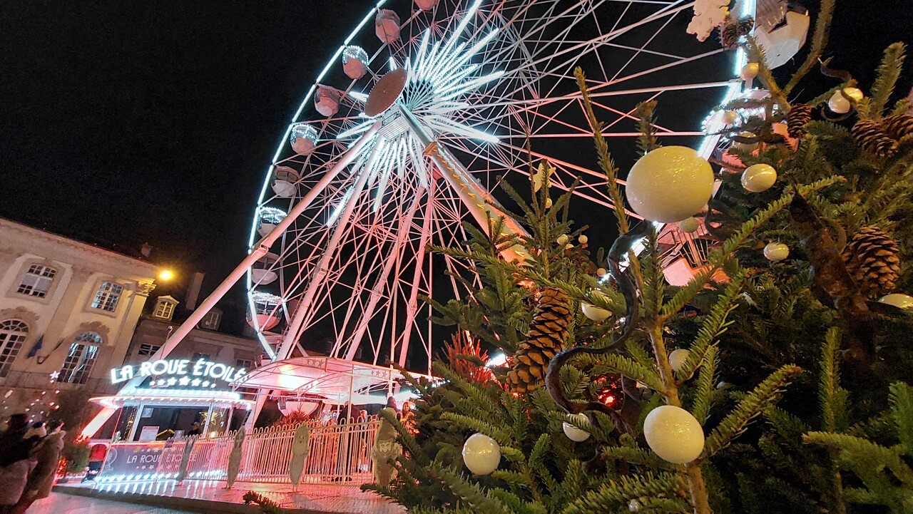grande roue, patinoire... voici les tarifs des attractions