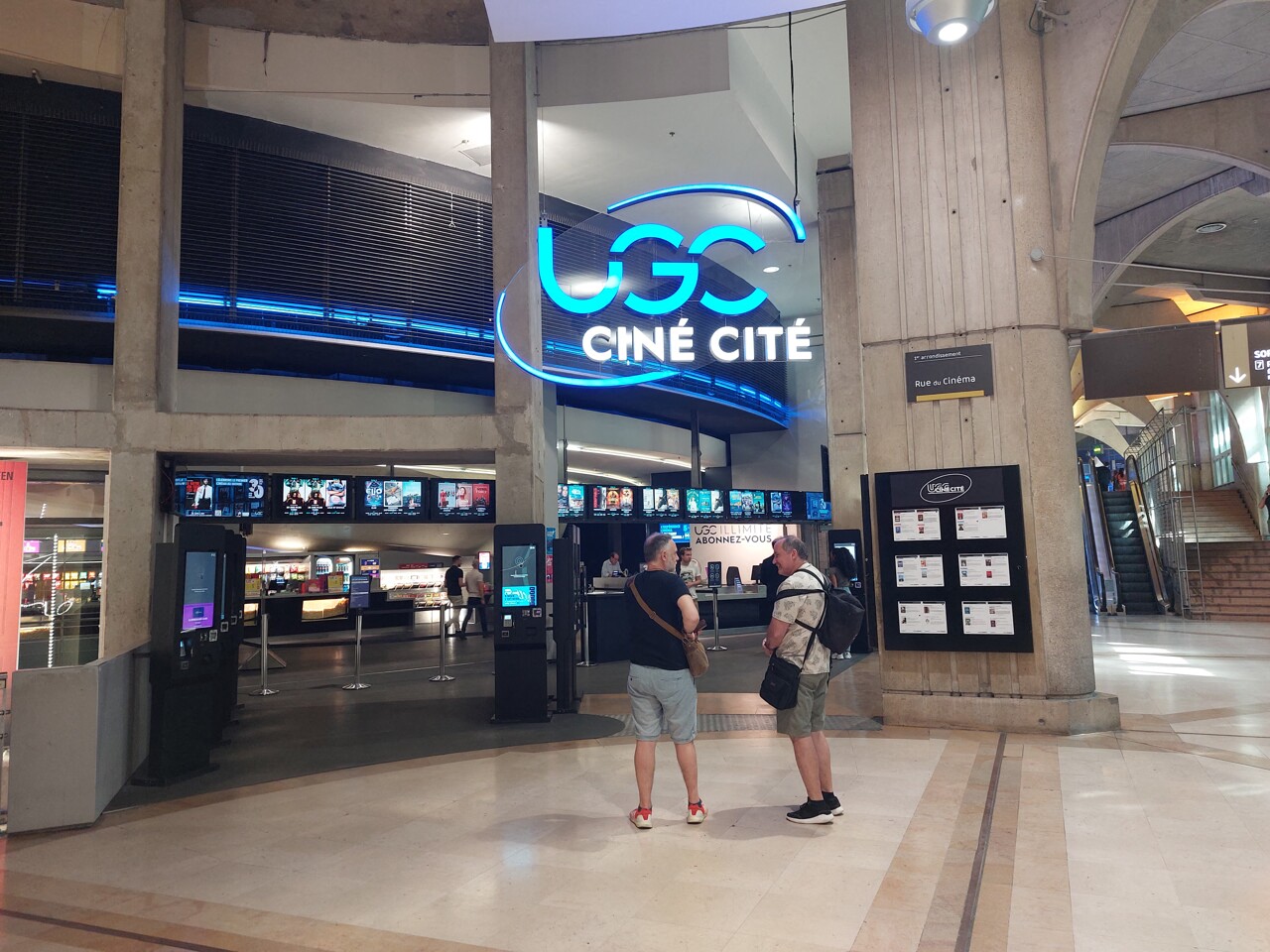 Depuis 30 ans, l'industrie du cinéma prend "le pouls de la carrière des films" à l'UGC des Halles à Paris