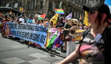 A Paris, une marche des fiertés remontée "contre l'internationale réactionnaire" : Actualités