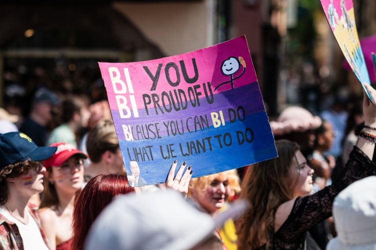 Pride marche des fiertés LGBTQIA+ visibilités