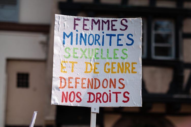 Pride marche des fiertés LGBTQIA+ visibilités