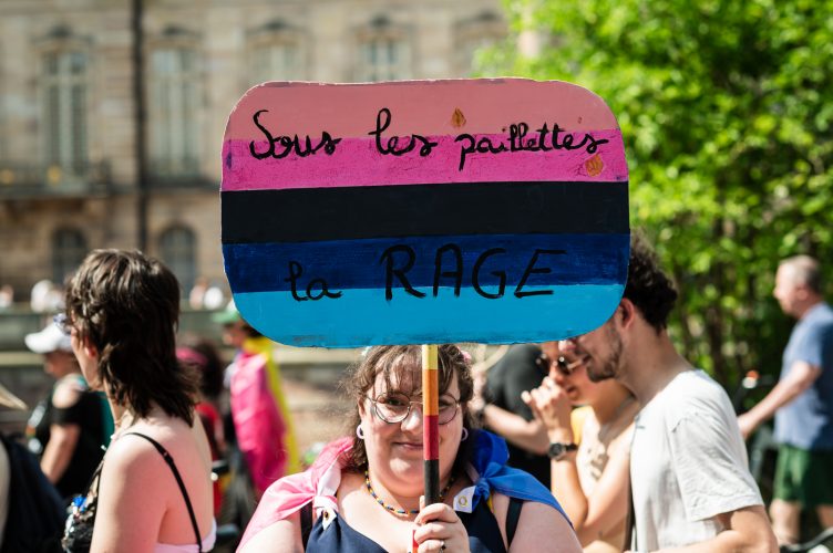 Pride marche des fiertés LGBTQIA+ visibilités