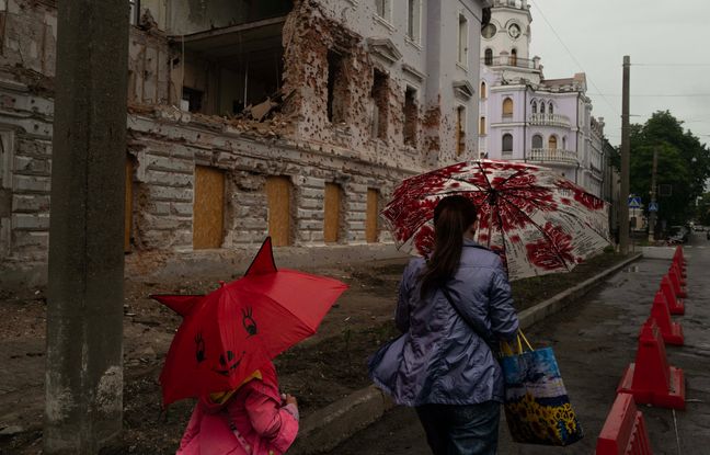 Les Russes progressent sur le terrain, l’Ukraine pleure ses morts