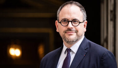 Aurélien Rousseau assume d’avoir un cancer : merci monsieur le député ! - Libération