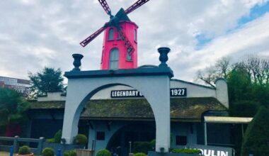 Se déhancher sur la musique des années 80 ? Une soirée avec un membre d'Émile et Images au Moulin Rose