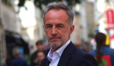 Des zones sans scooter la nuit, d’immenses axes végétalisés… Le programme d’Emmanuel Grégoire pour les municipales à Paris