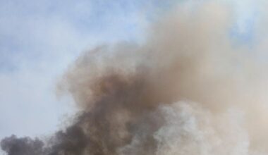 un véhicule en feu en direction de Montpellier