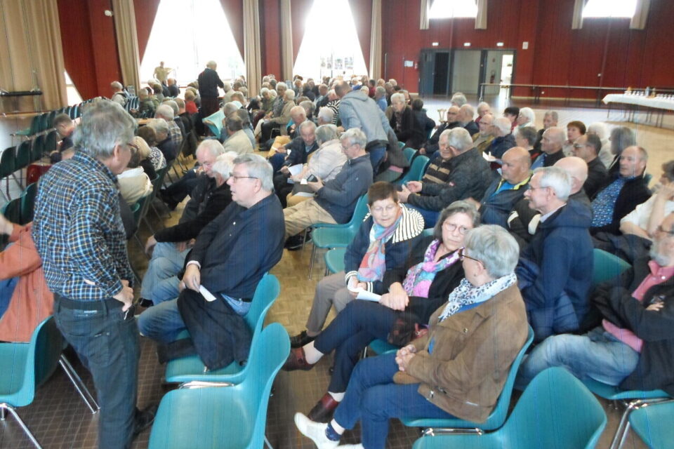 Les participants à l'assemblée générale.