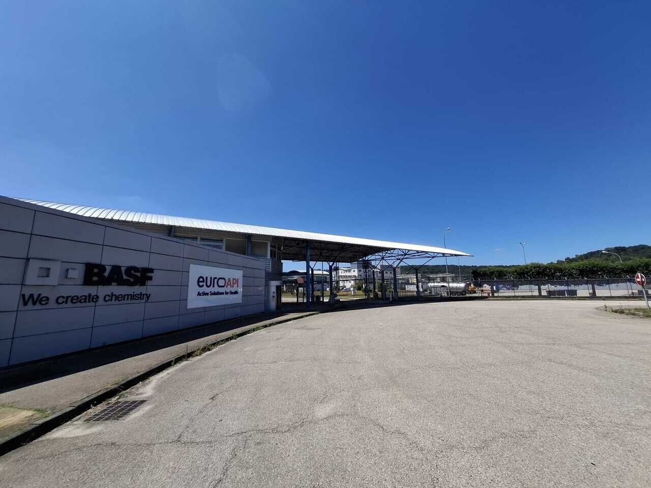 près de Rouen, sept associations portent plainte contre l'usine BASF