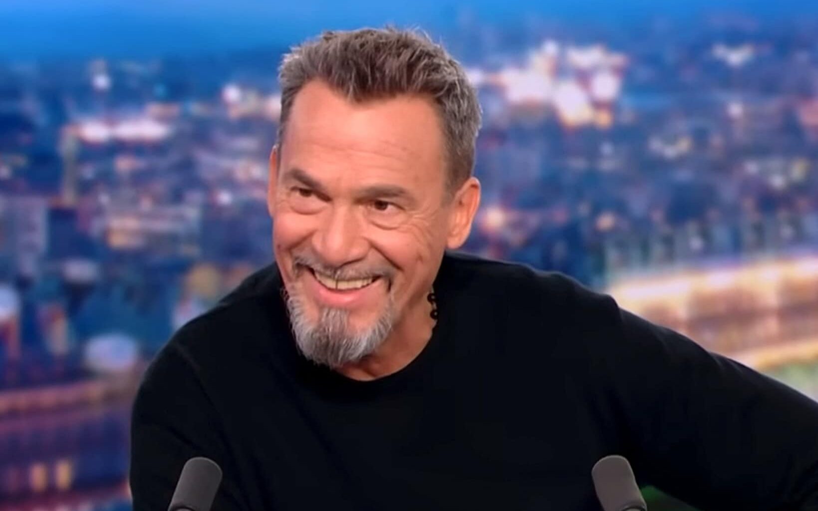 "5 accidents en 5 minutes", Florent Pagny dans l'enfer de la conduite à Paris