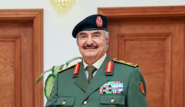 Khalifa Haftar, pilier militaire en Libye et enjeu d'un duel entre Ankara et Moscou.
