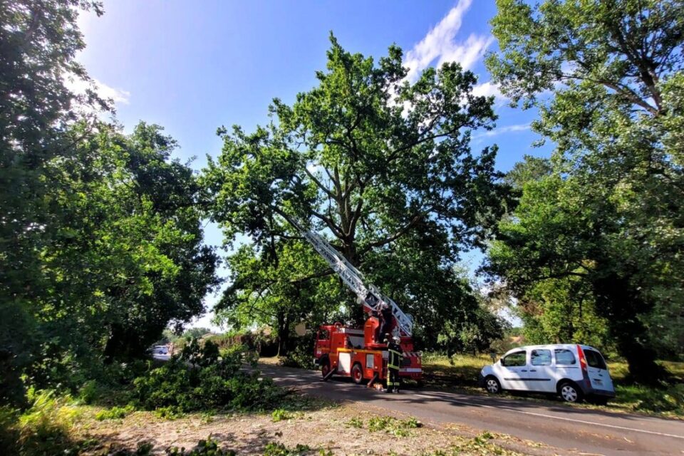 Les secours interviennent à Lanton.