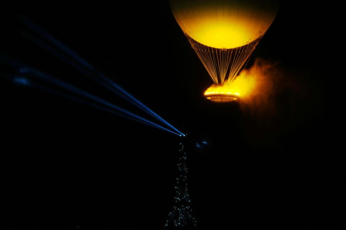Le ballon soulevant la vasque olympique retrouve le ciel de Paris - 21/06/2025 à 08:06