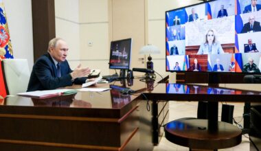 Défié par l’Ukraine, Vladimir Poutine se rabat sur la “défense des valeurs traditionnelles”