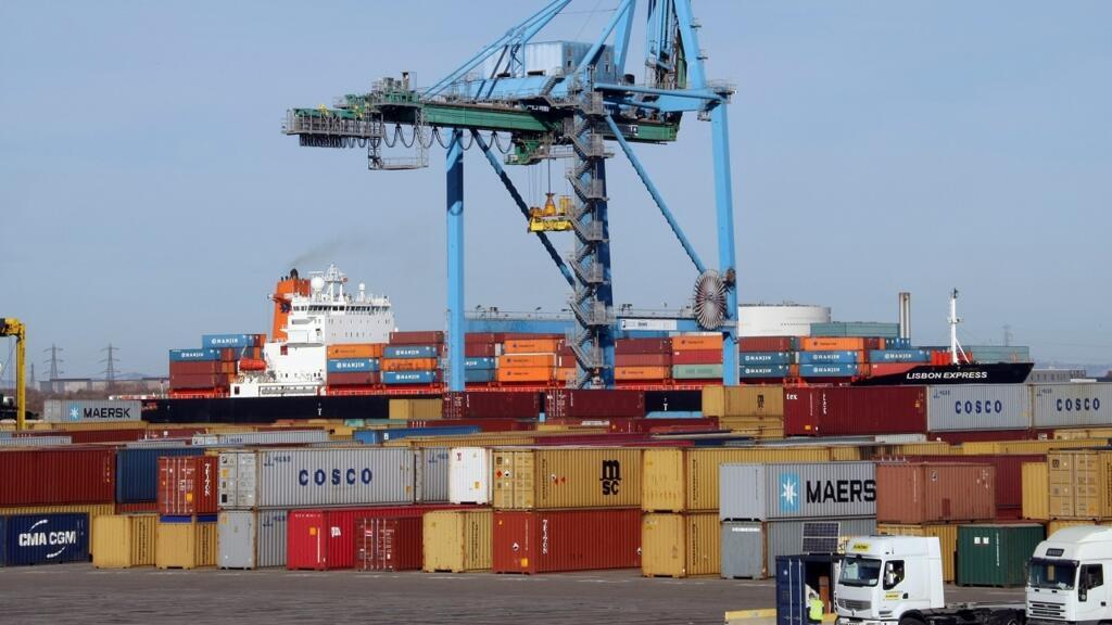 à Marseille-Fos, les dockers refusent de charger des composants militaires destinés à Israël