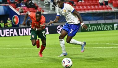 Le Portugais Carlos Borges et le Français Castello Lukeba lors du match nul entre le Portugal et la France à l