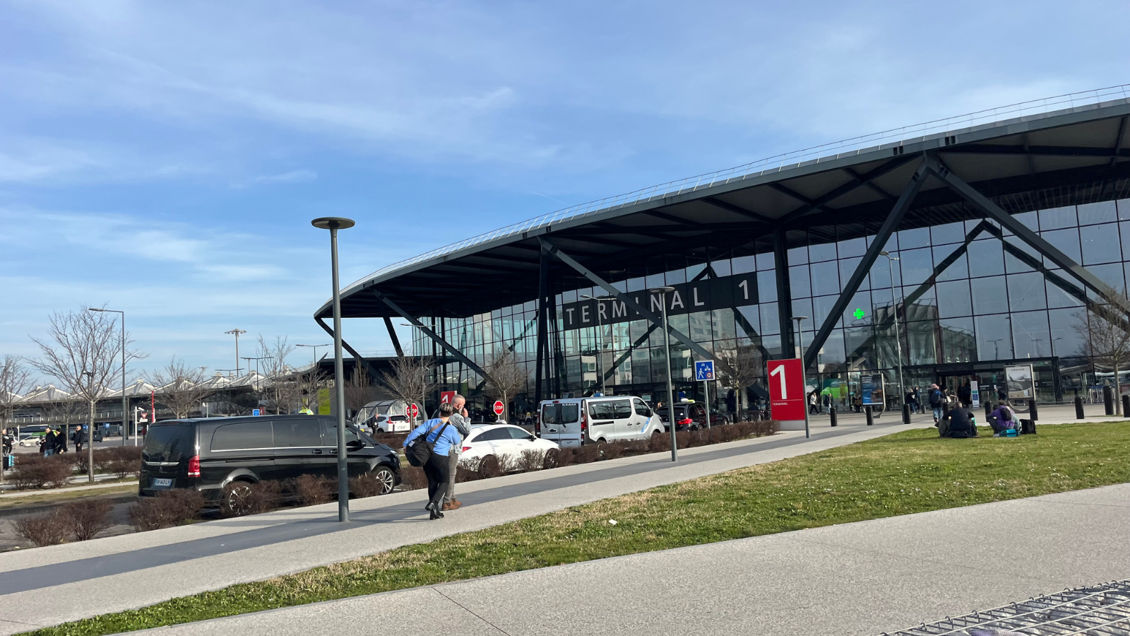Lyon : c'était quoi cette fumée près de l'aéroport Saint-Exupéry ce lundi ?