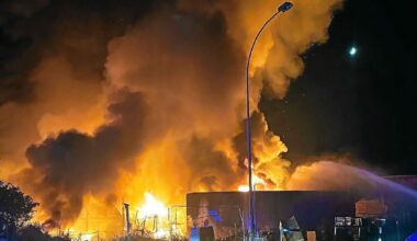 Deux bâtiments détruits par le feu : une importante intervention à Montauban-de-Bretagne