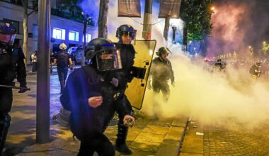 Violences après le match du PSG : trois personnes condamnées lundi à Paris, 62 personnes déférées mardi