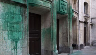 les suspects serbes présentés à un juge d’instruction