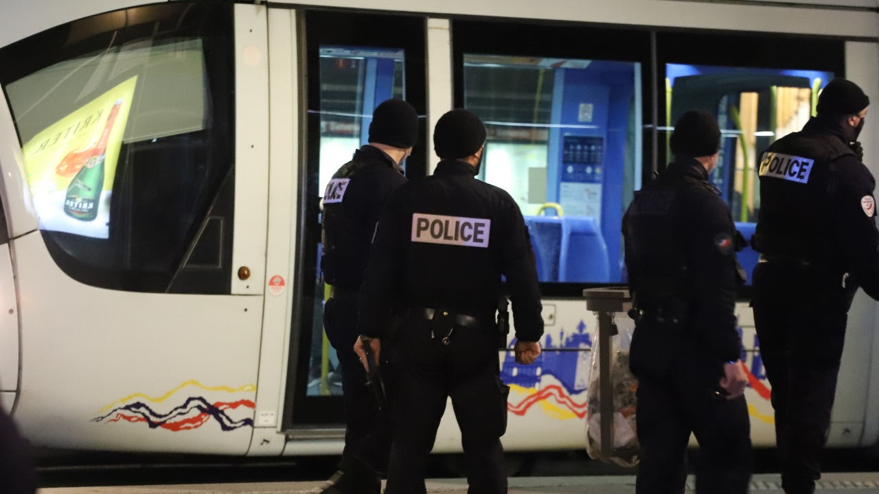 l'agresseur sexuel du tramway T1 était un étranger récidiviste sous OQTF
