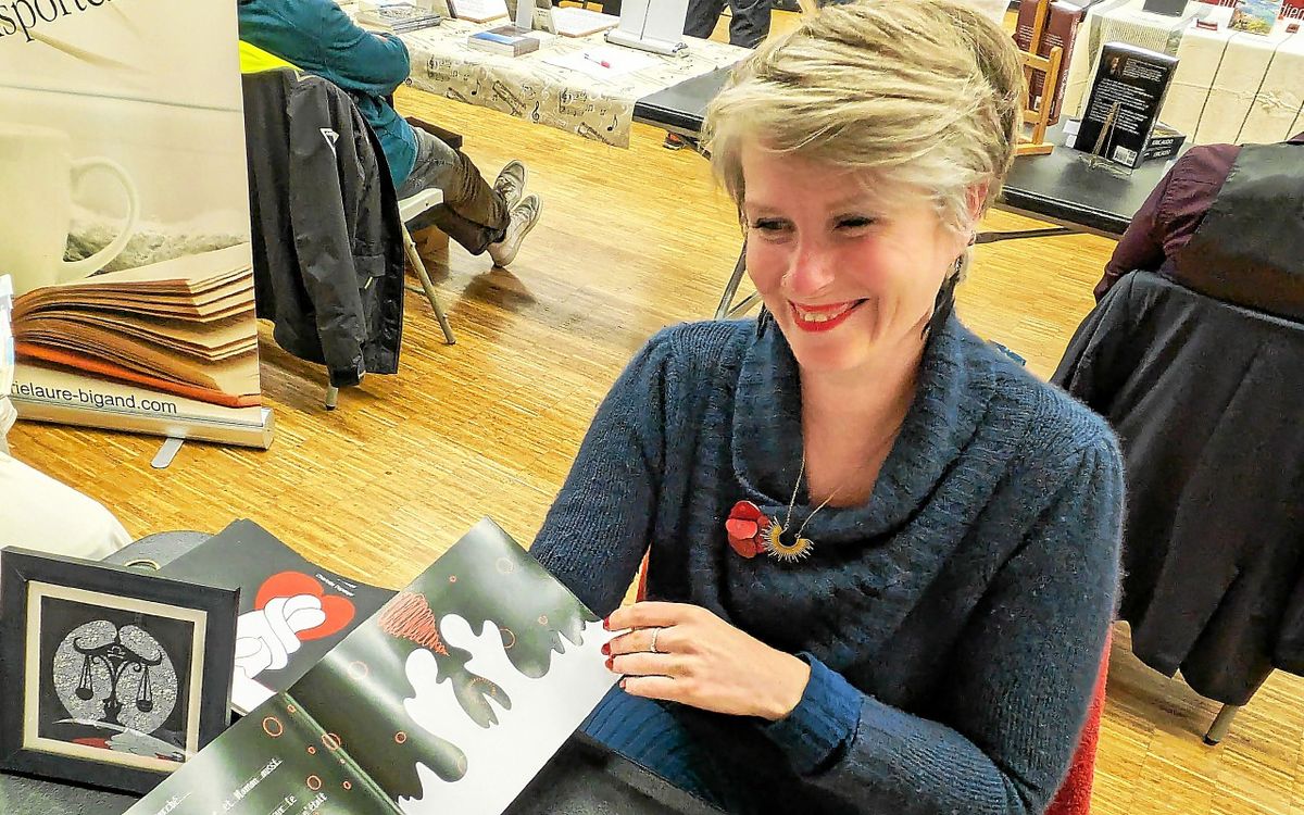 Au salon Pontivy Livre & Art, Charlotte Depaepe a présenté son premier livre pour enfants