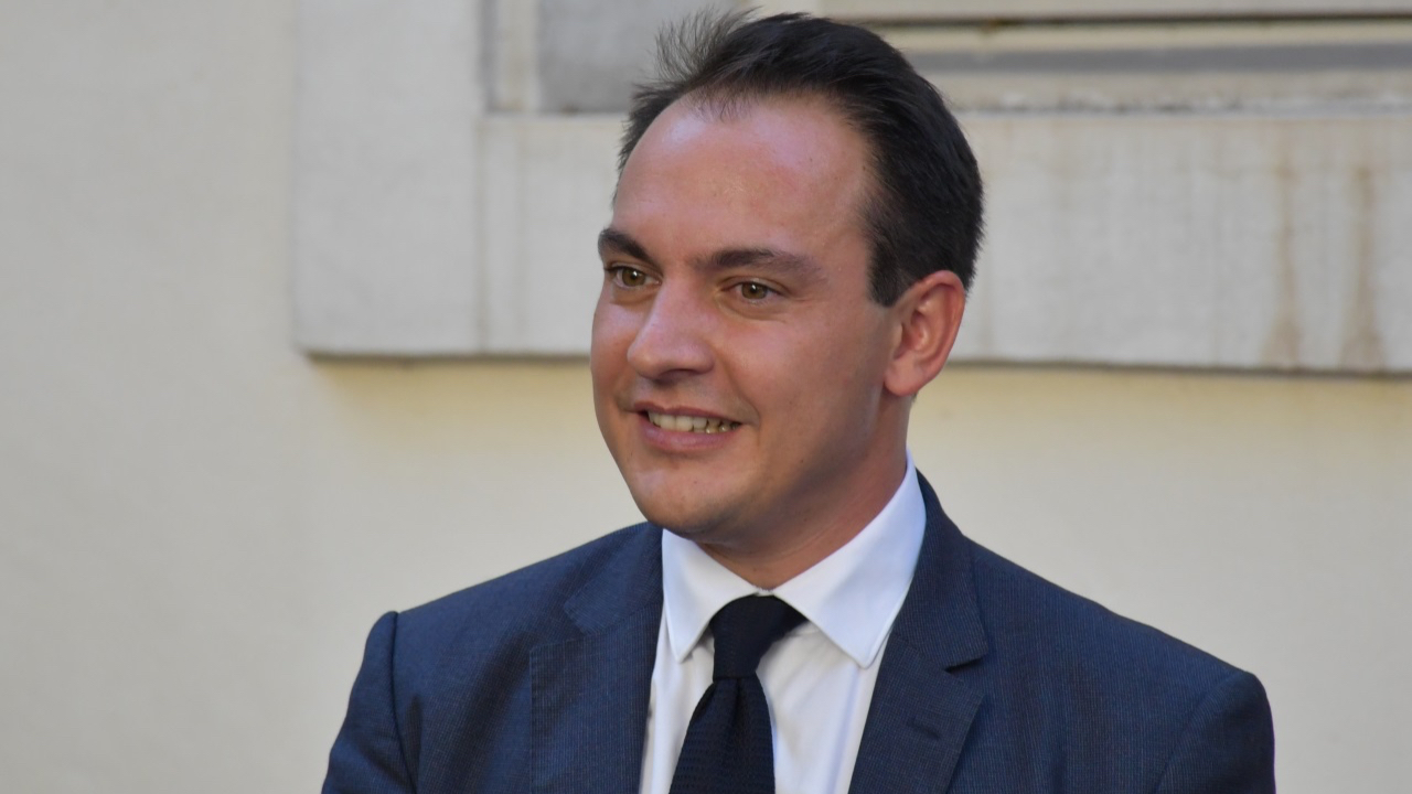 Pierre Oliver réclame une "suspension immédiate" de la ZTL