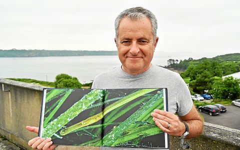 Erwan Amice publie un livre de photos (essentiellement) sur la faune sous-marine locale : « BZH2O, la Bretagne sous-marine », aux éditions La Nouvelle Bleue.