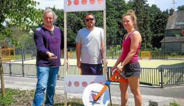 Le Moule’n Bike, sa course de vélo à deux pattes et ses tirs de moules : un biathlon détonnant débarque à Hillion