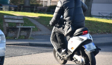 Contrôlé par les gendarmes près de Lyon, il pensait qu'il avait le droit de conduire un scooter sous l'empire du cannabis