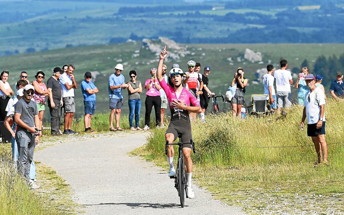Hugo Millet remporte la Sportbreizh 2025 au Mont Saint-Michel de Brasparts